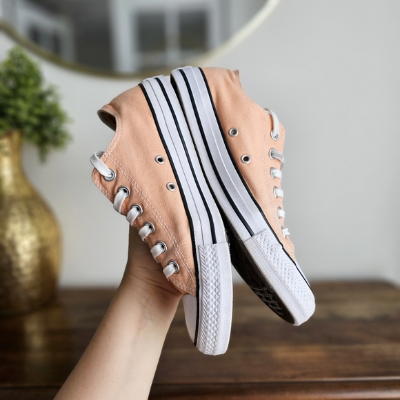Converse Chuck Taylor All Star Low Coral 155573F Size M7 W9 Unisex Casual Shoes - Picture 4 of 15